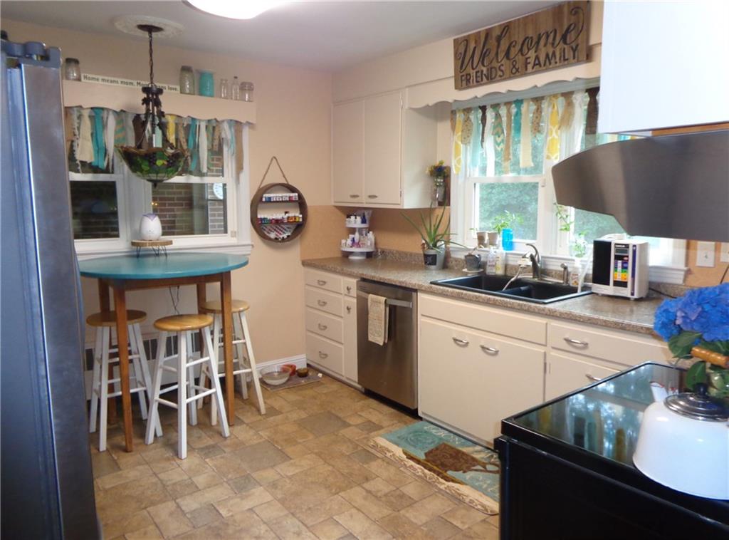 2174 Zion Road Morganton, NC 28655 - Photo 3 of 15 Gallery Image 3