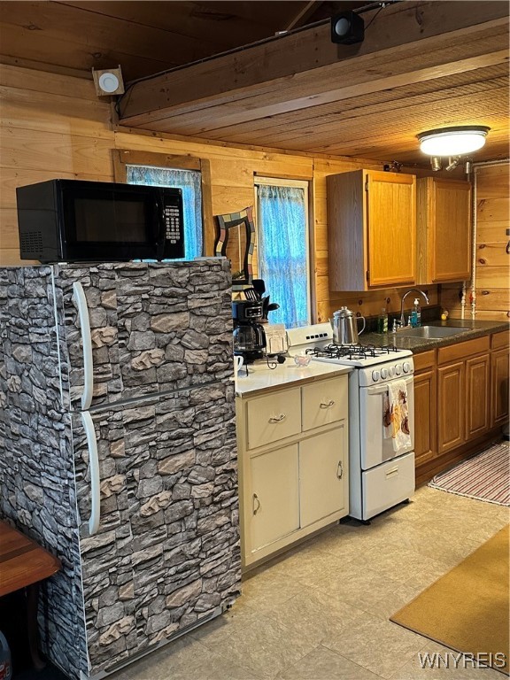 8402 Kingsbury Hill Road Farmersville, NY 14737 - Photo 10 of 33 Eat-in Kitchen