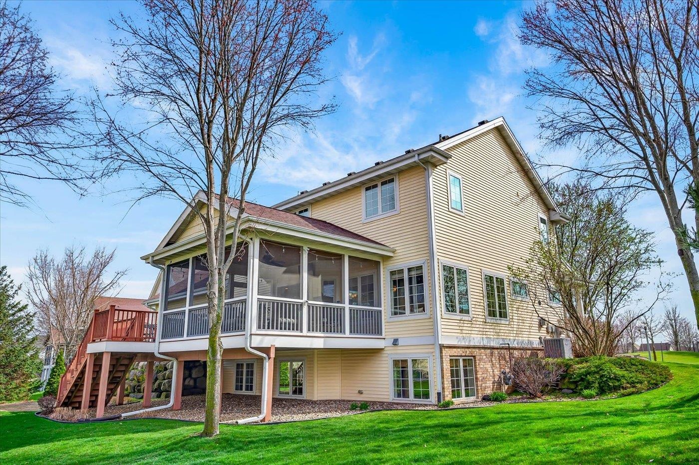 1209 Hanover Trail Waunakee, WI 53597 - Photo 15 of 84