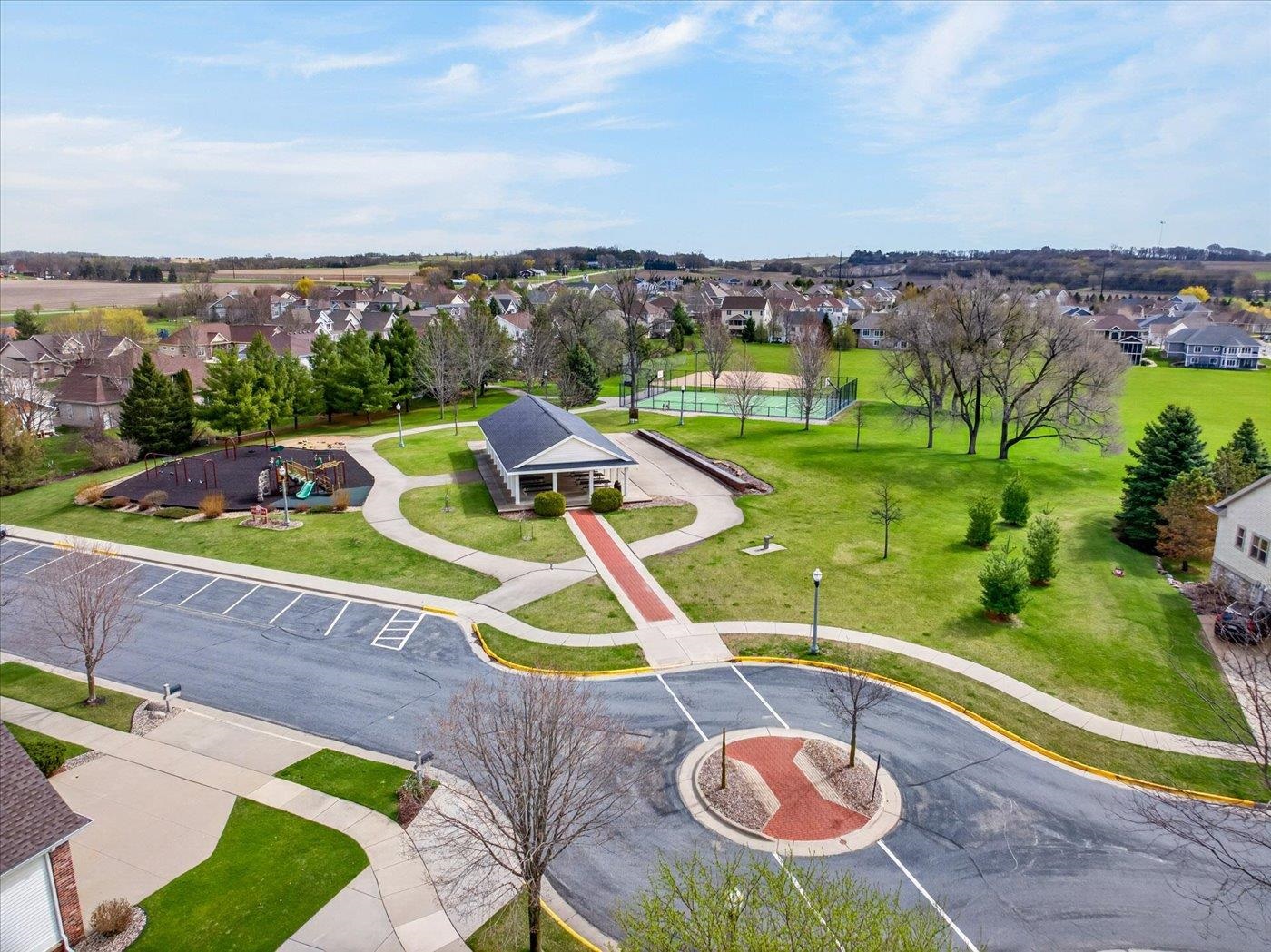 1209 Hanover Trail Waunakee, WI 53597 - Photo 5 of 84