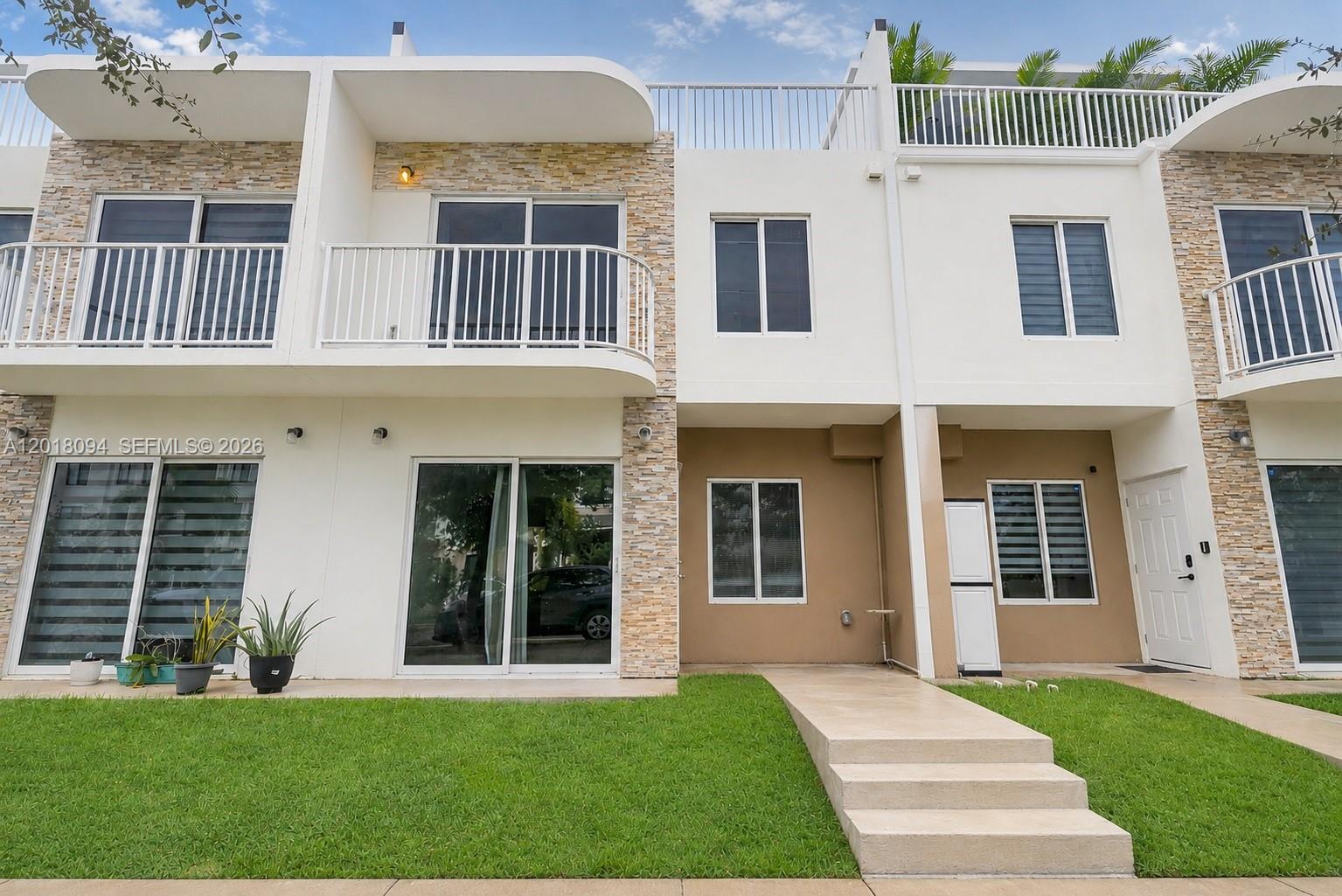 25936 Southwest 139th Path, Unit 25936 Homestead, FL 33032 - Photo 1 of 26