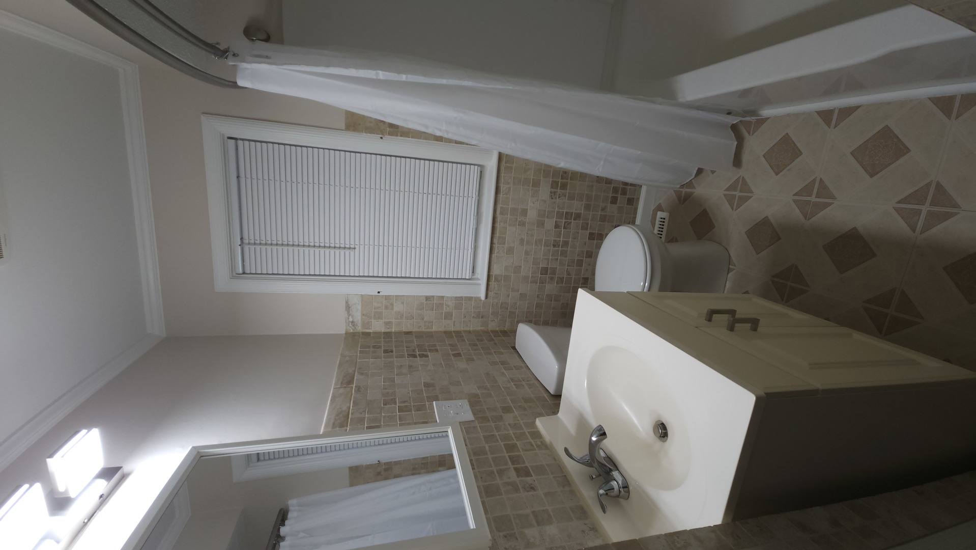 814 Park Place Clinton, IA 52732 - Photo 15 of 20