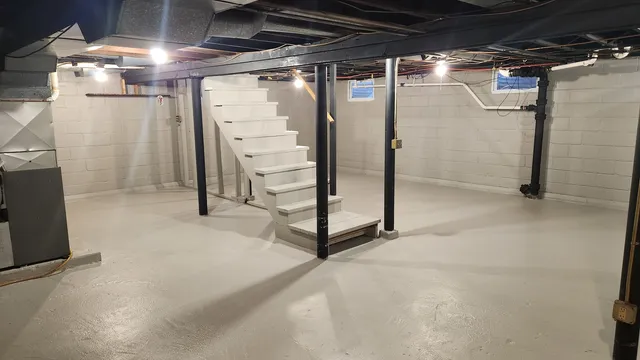 $1,300 | 814 Park Place, Clinton, IA 52732