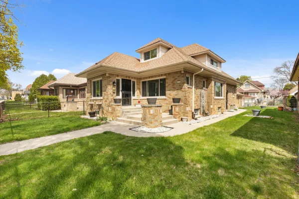 $239,900 | 4230 North 25th Street, Milwaukee, WI 53209