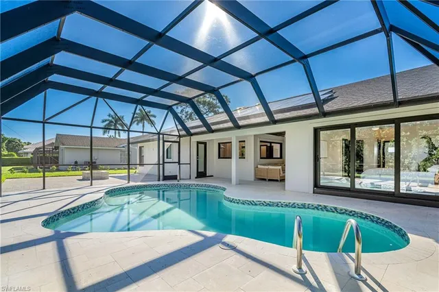 $1,279,000 | 5105 Berkeley Drive, Naples, FL 34112