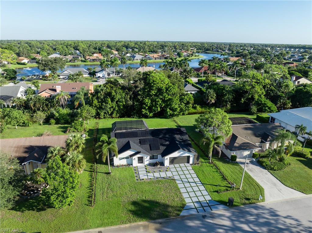 5105 Berkeley Drive Naples, FL 34112 - Photo 6 of 35