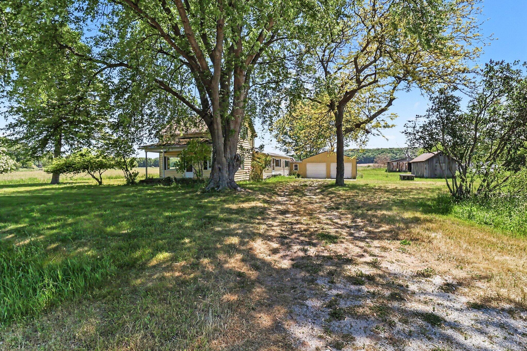 3516 North Ridge Road Mears, MI 49436 - Photo 9 of 35 017_file_5144
