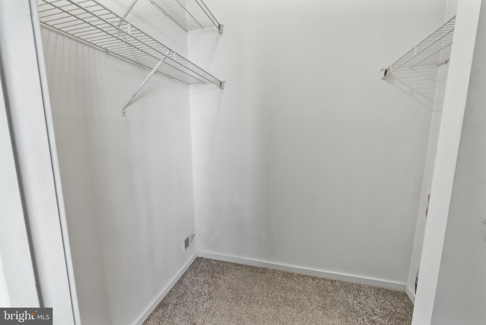 9802 Sailfish Terrace Gaithersburg, MD 20886 - Photo 11 of 18 a view of small space