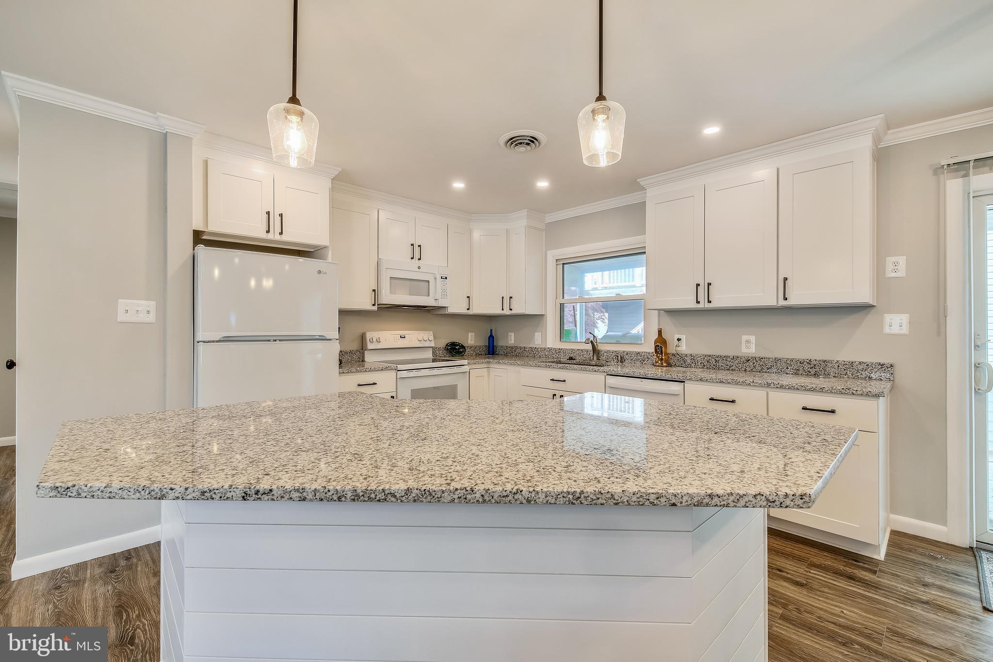 708 South Surf Road Ocean City, MD 21842 - Photo 6 of 22 main level kitchen