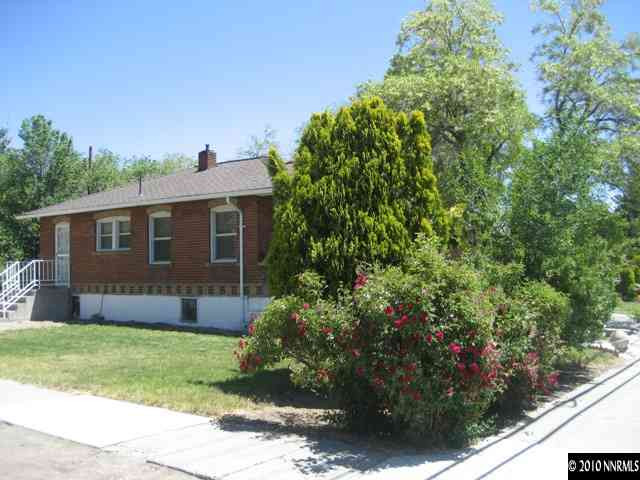 535 West 11th Street Reno, NV 89503 - Photo 3 of 4 a view of a house with a backyard