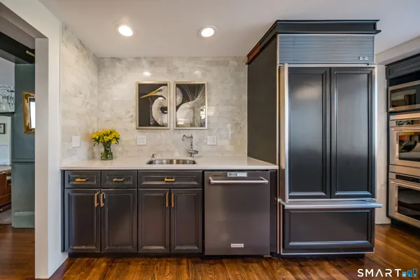 $2,800,000 | 88 Main Street, Essex, CT 06442