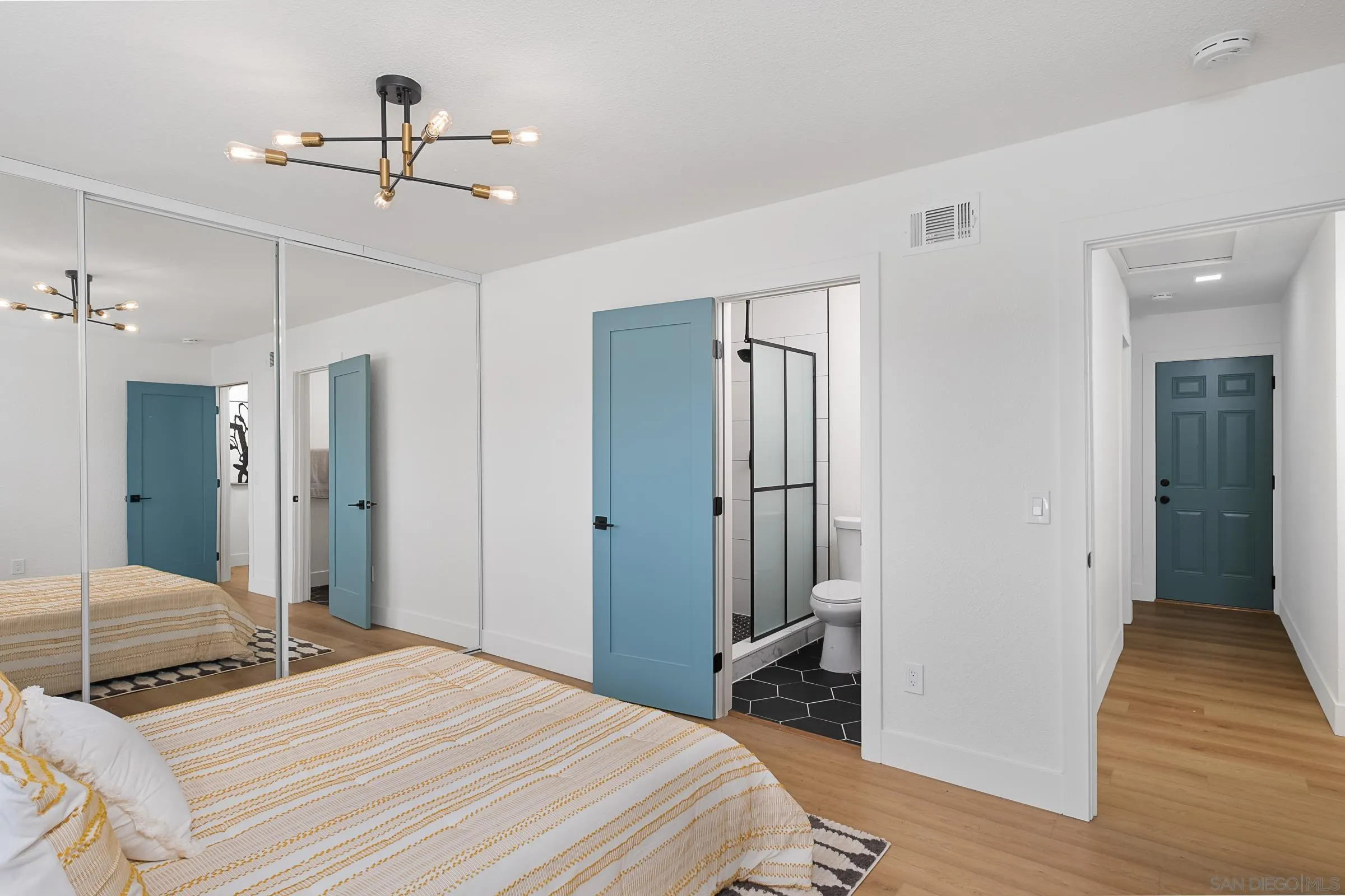 8395 Menkar Road San Diego, CA 92126 - Photo 12 of 27 Gallery Image 12
