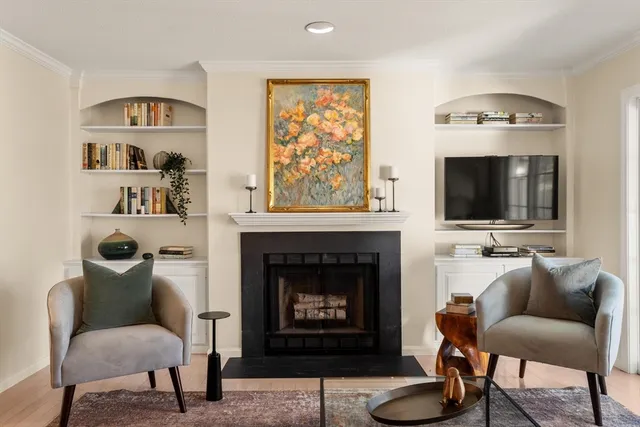 $899,000 | 160 Pine Street, Unit 12, Newton, MA 02466