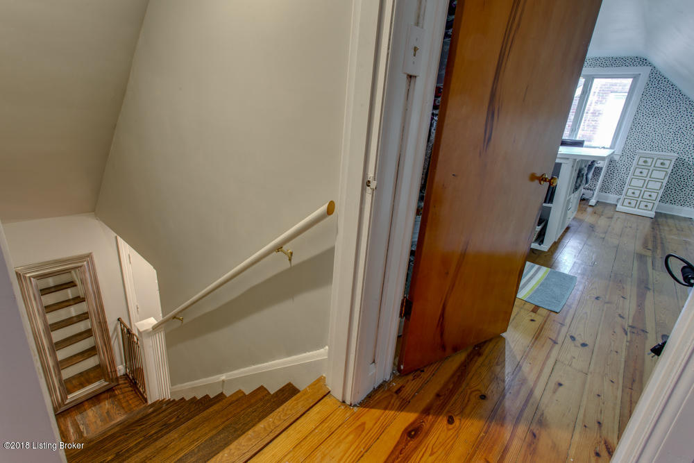 227 Sage Road Louisville, KY 40207 - Photo 43 of 62 Stairway leading upstairs