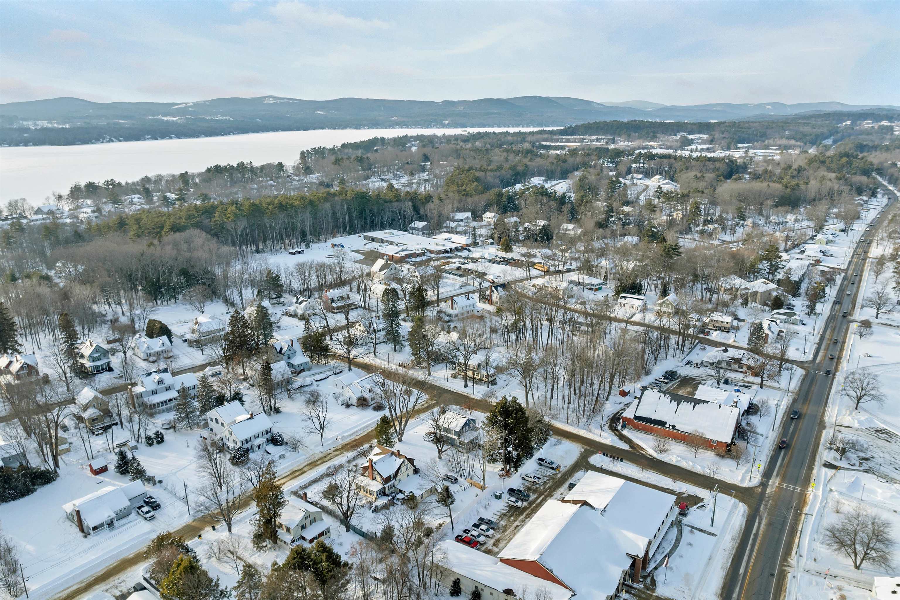 27 Tremont Street Laconia, NH 03246 - Photo 11 of 46