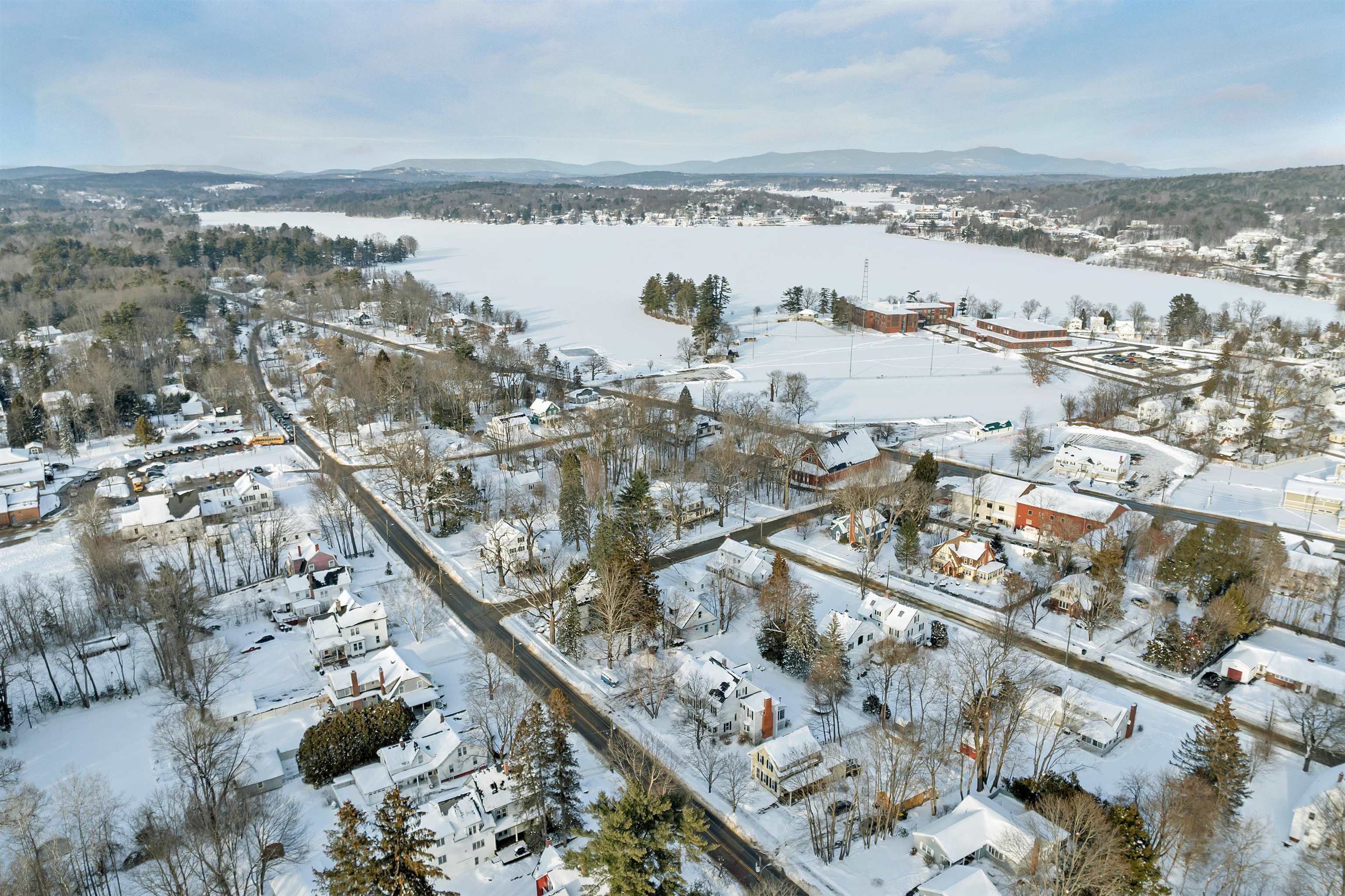 27 Tremont Street Laconia, NH 03246 - Photo 13 of 46