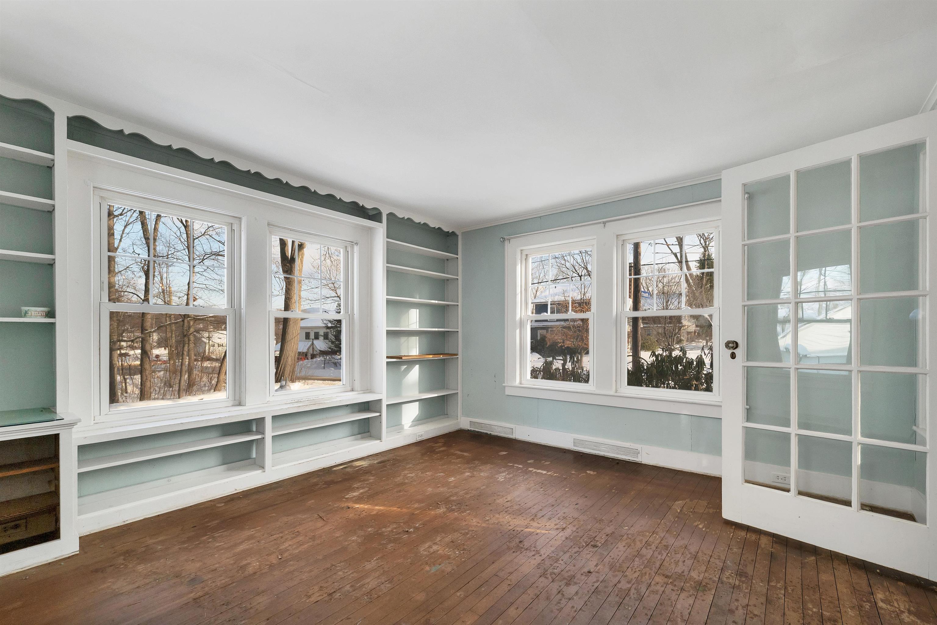 27 Tremont Street Laconia, NH 03246 - Photo 19 of 46