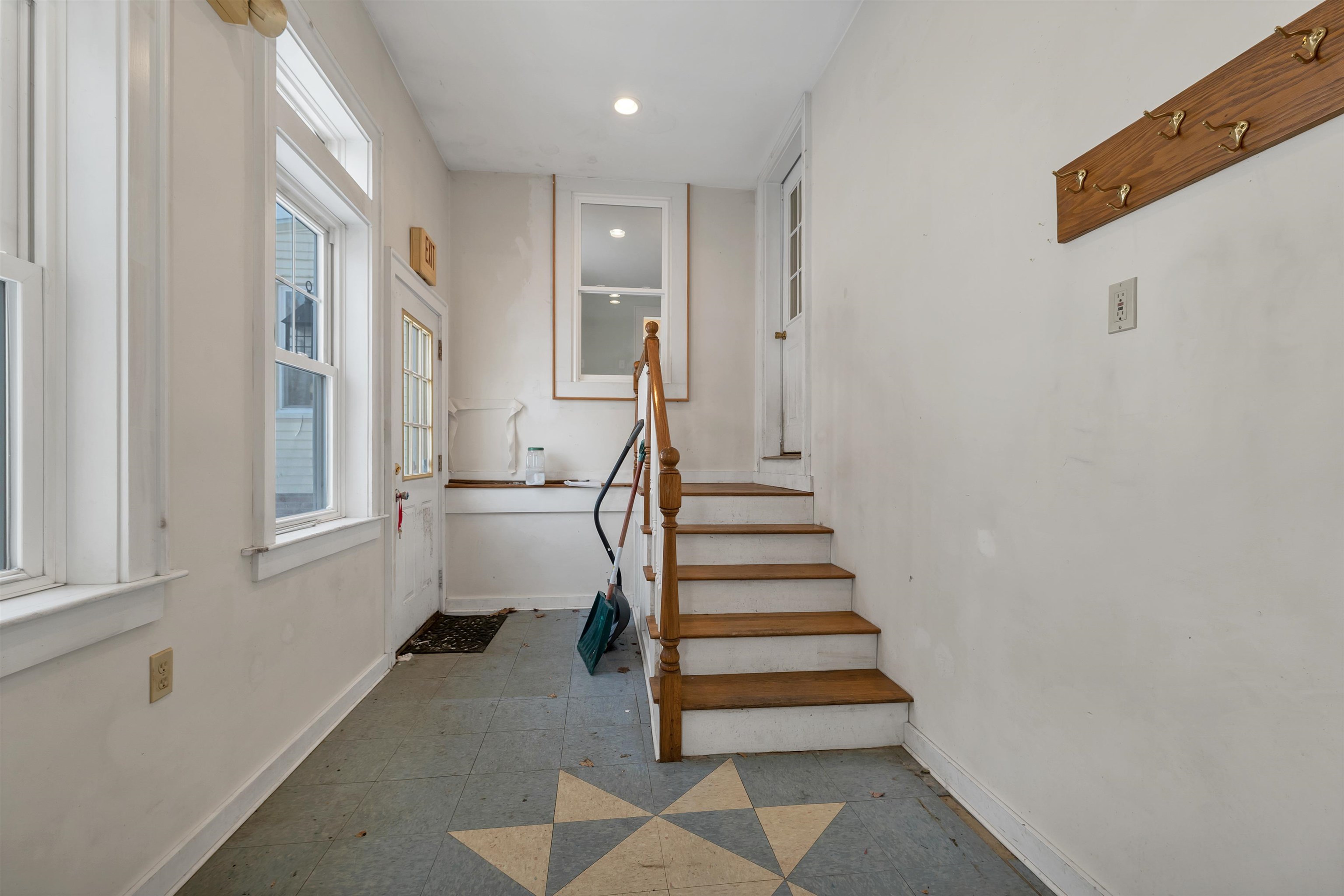 27 Tremont Street Laconia, NH 03246 - Photo 25 of 46