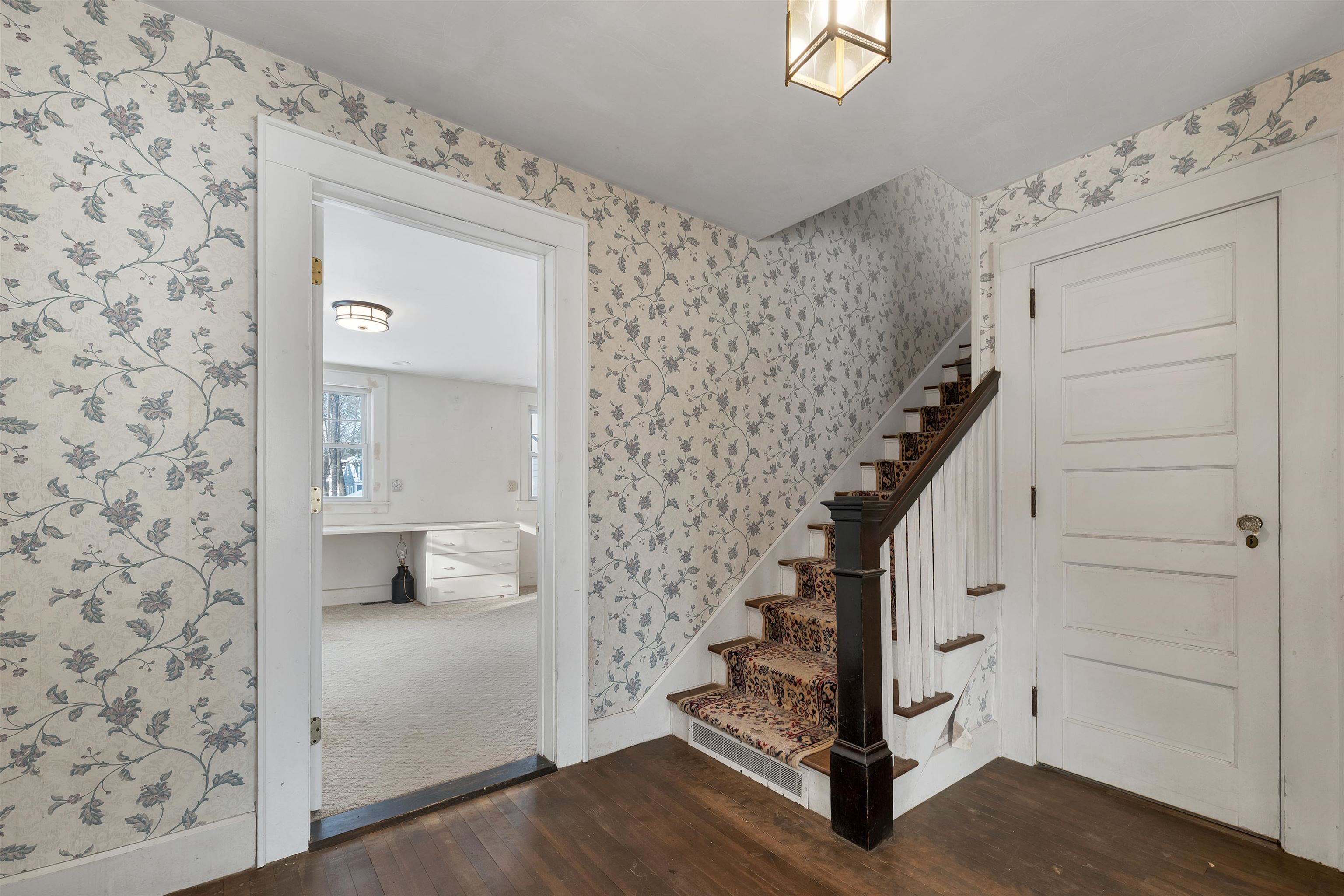 27 Tremont Street Laconia, NH 03246 - Photo 26 of 46