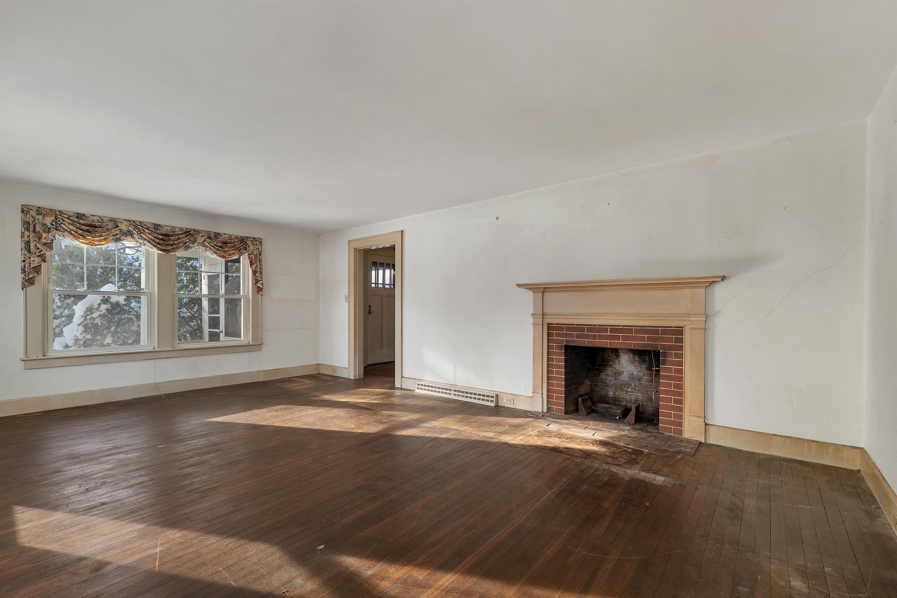 27 Tremont Street Laconia, NH 03246 - Photo 28 of 46