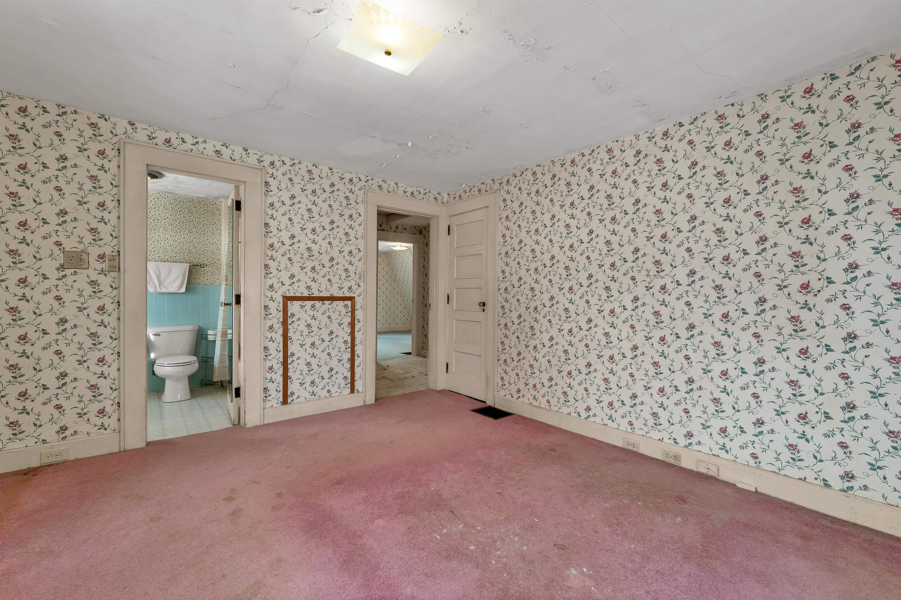 27 Tremont Street Laconia, NH 03246 - Photo 37 of 46