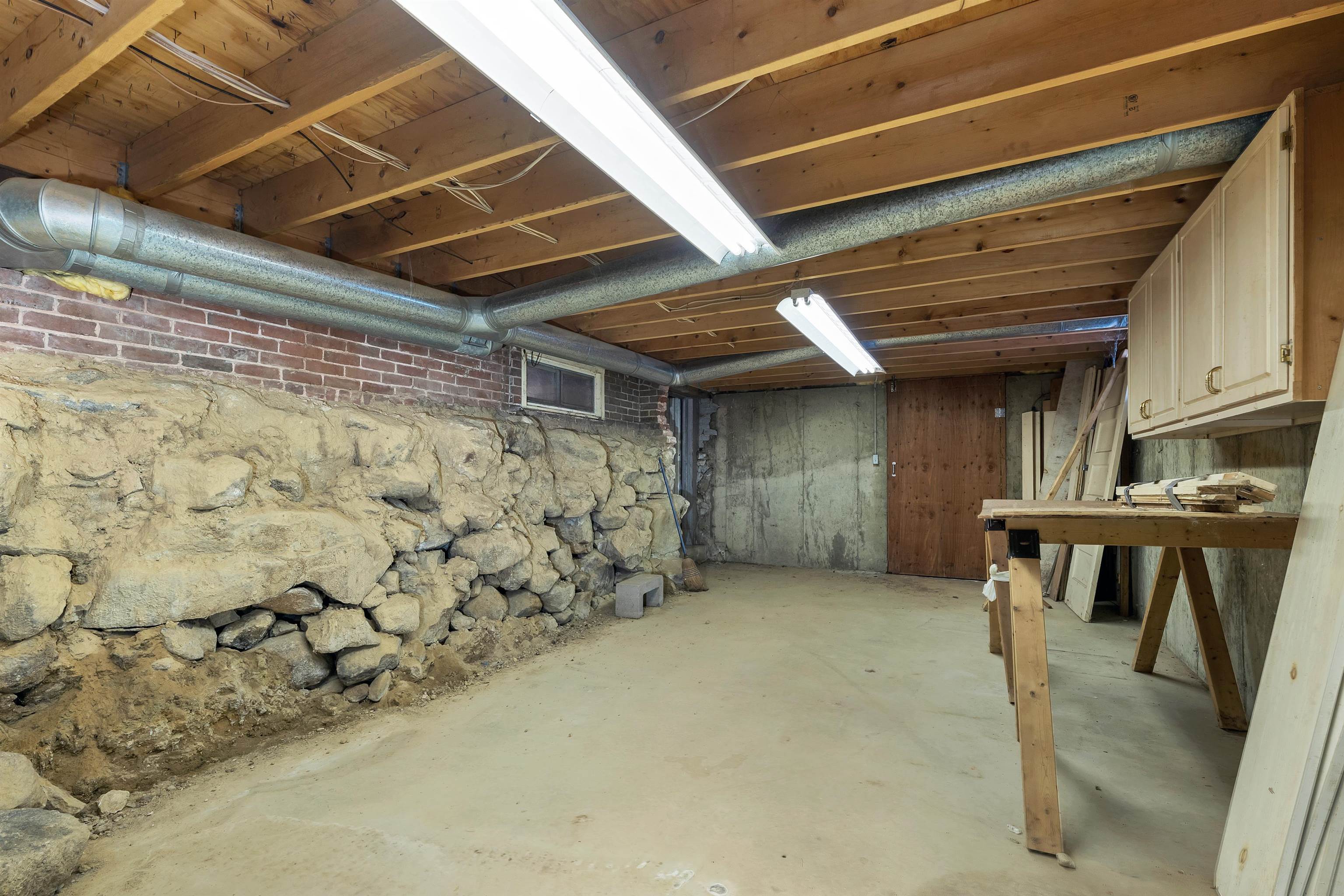 27 Tremont Street Laconia, NH 03246 - Photo 46 of 46