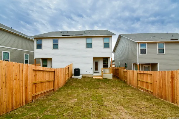 $1,699 | 10211 Tulipwood Run, Unit 101, San Antonio, TX 78252
