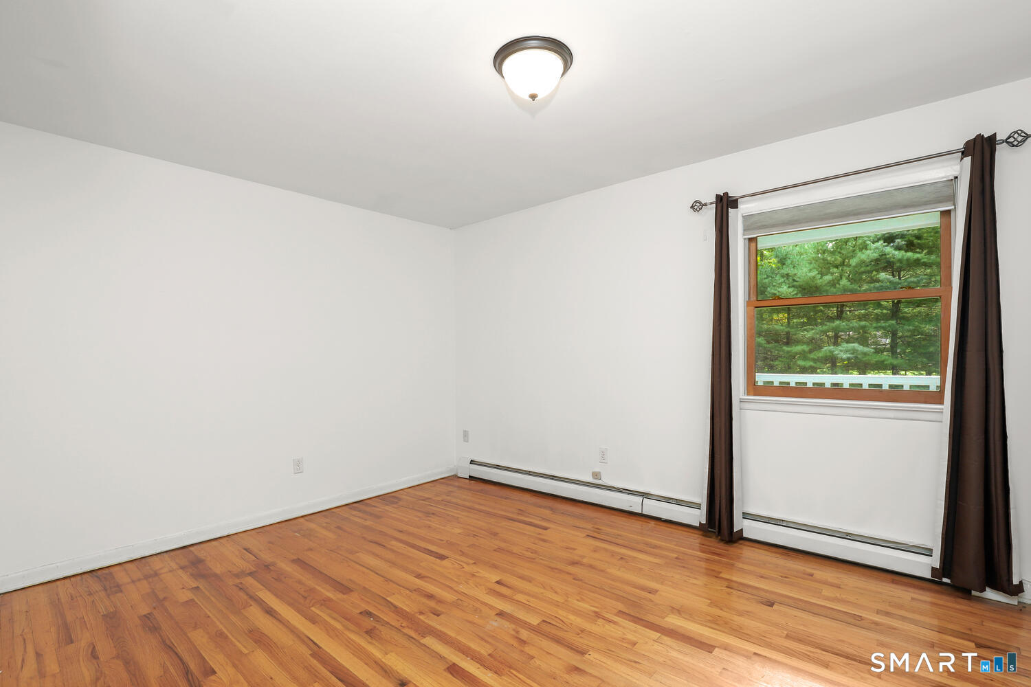 122 Deforest Road Wilton, CT 06897 - Photo 26 of 40