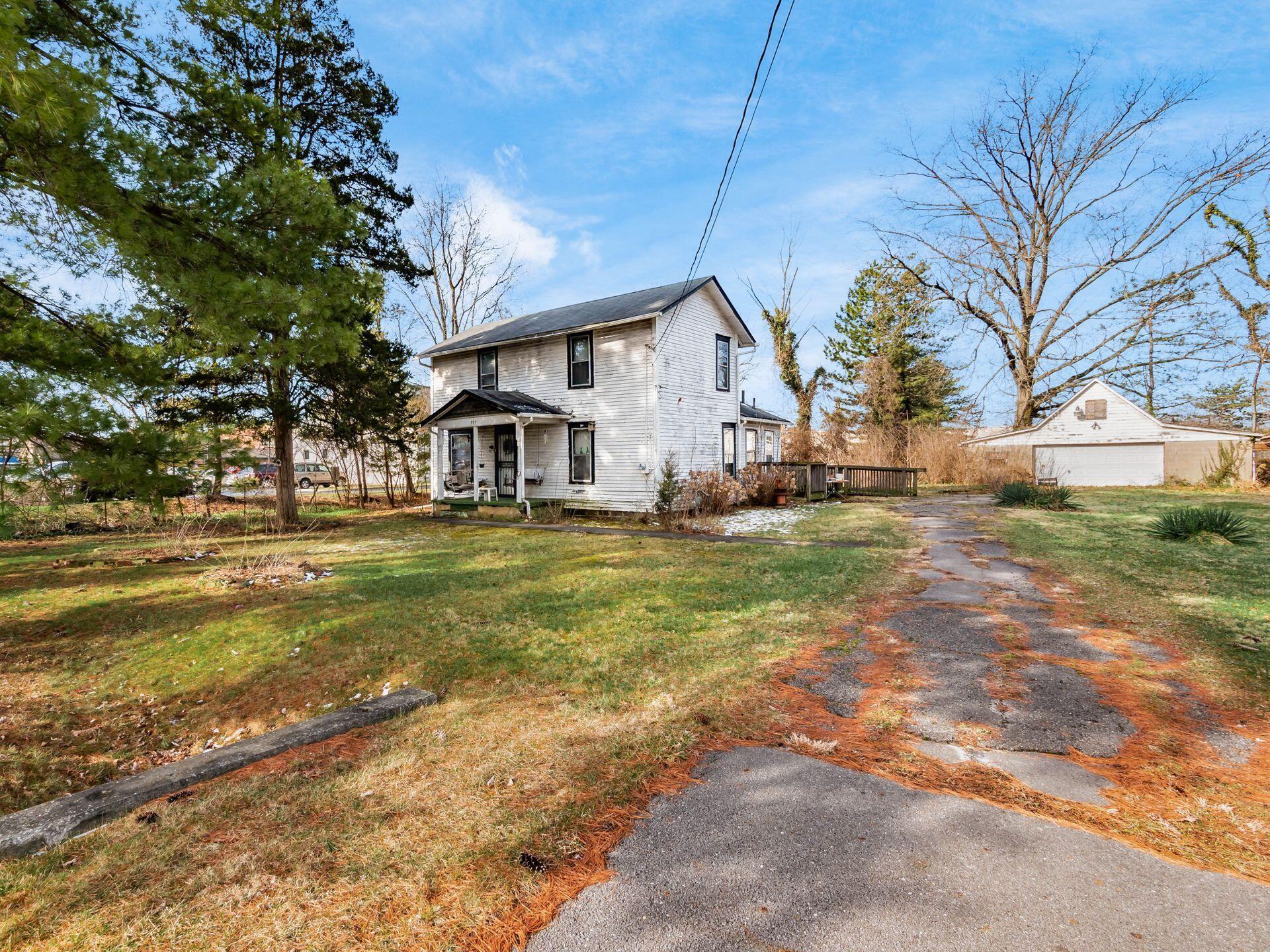 957 Country Club Road Whitehall, OH 43213 - Photo 13 of 19 02_957 Country Club Rd, Columbus, OH 432