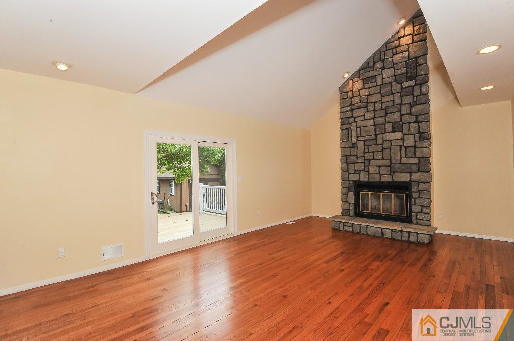 1197 Aaron Road North Brunswick, NJ 08902 - Photo 22 of 25 Gallery Image 22