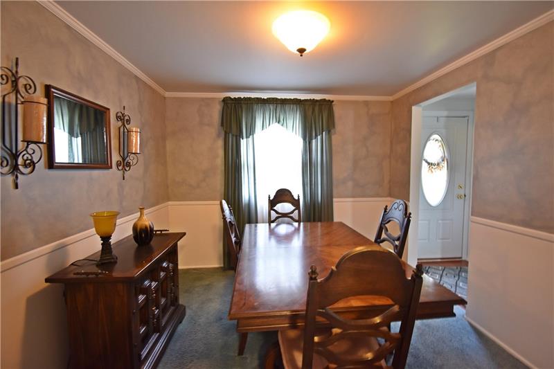 136 Parkedge Road Pittsburgh, PA 15220 - Photo 14 of 23 Gallery Image 14