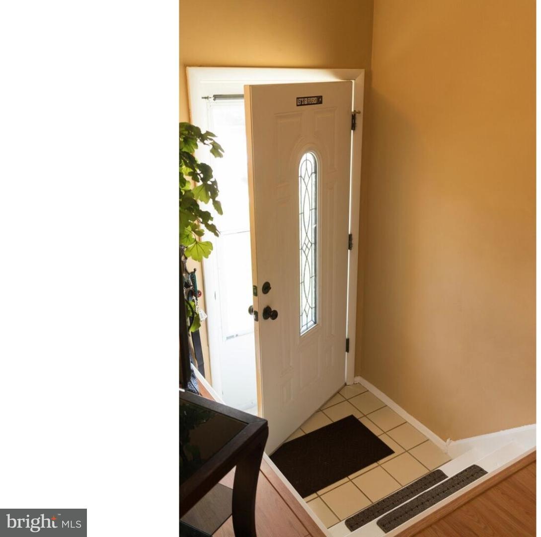 3316 South Keswick Road Philadelphia, PA 19114 - Photo 4 of 25 Gallery Image 4