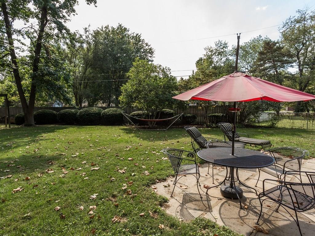 2121 Douglas Road Indianapolis, IN 46220 - Photo 2 of 24 Gallery Image 2