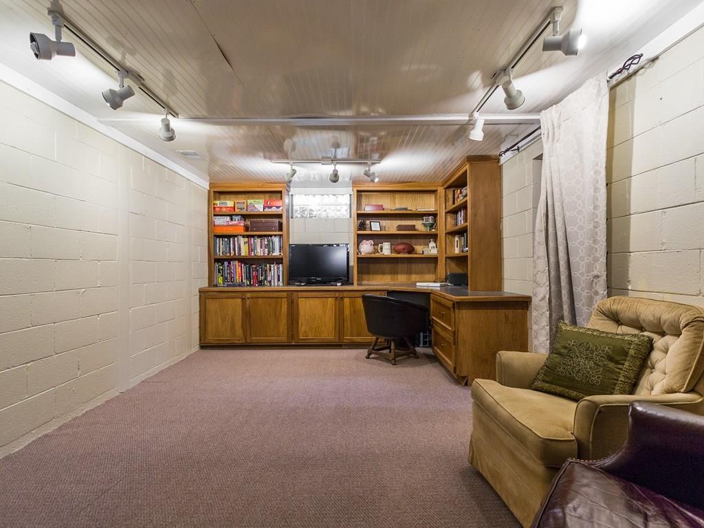 2121 Douglas Road Indianapolis, IN 46220 - Photo 20 of 24 Gallery Image 20