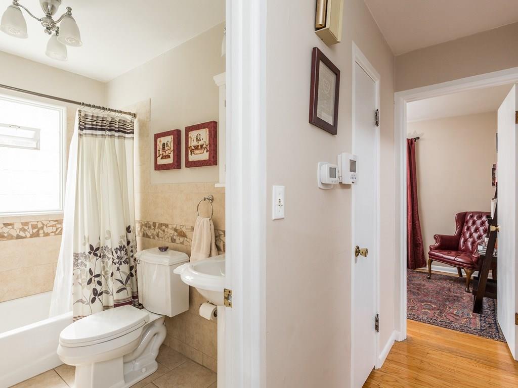 2121 Douglas Road Indianapolis, IN 46220 - Photo 10 of 24 Gallery Image 10