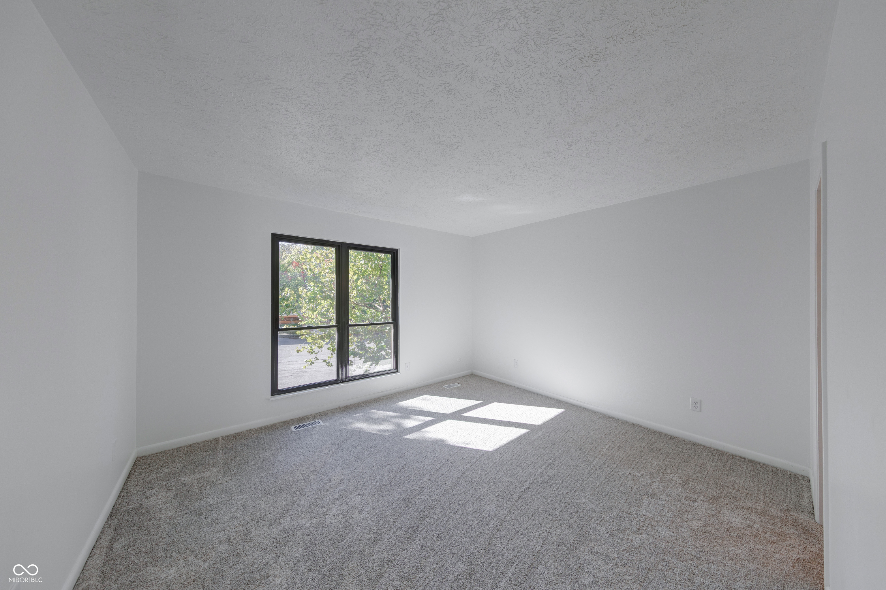 4261 Foxglove Trace Indianapolis, IN 46237 - Photo 12 of 29
