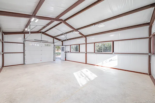 a view of a yard in a city