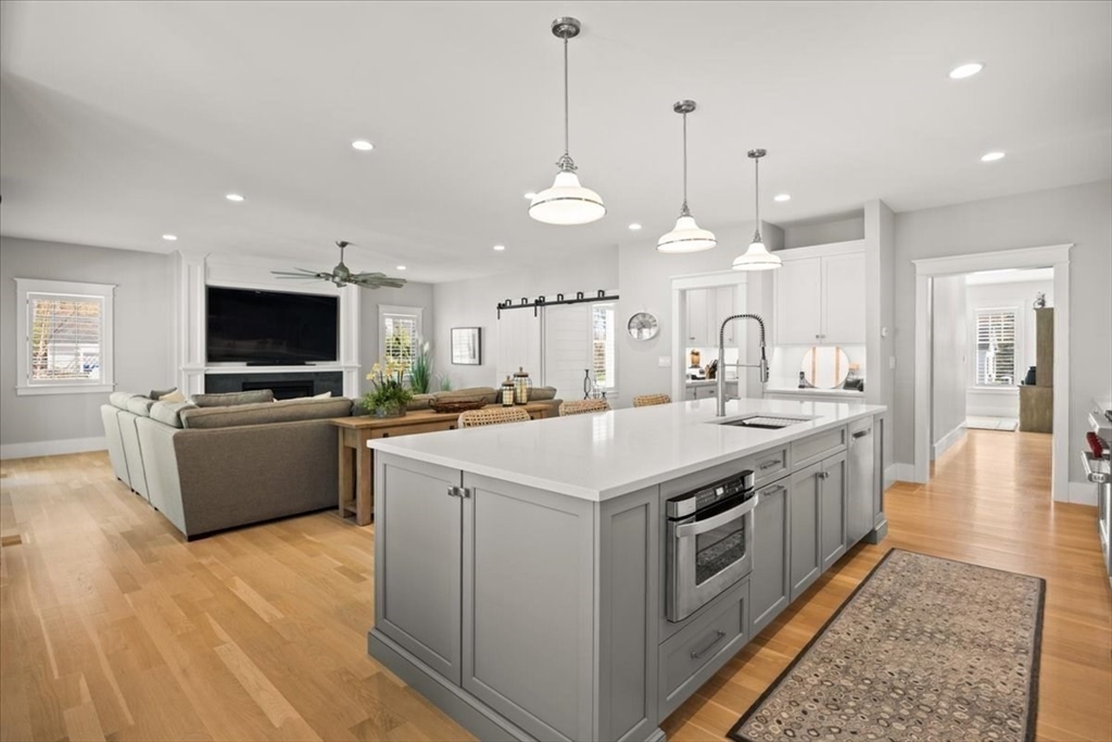 6 Cooper Hill Road Duxbury, MA 02332 - Photo 8 of 42