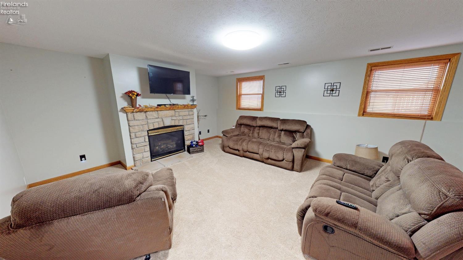 4199 Napoleon Road Fremont, OH 43420 - Photo 19 of 25 Gallery Image 19