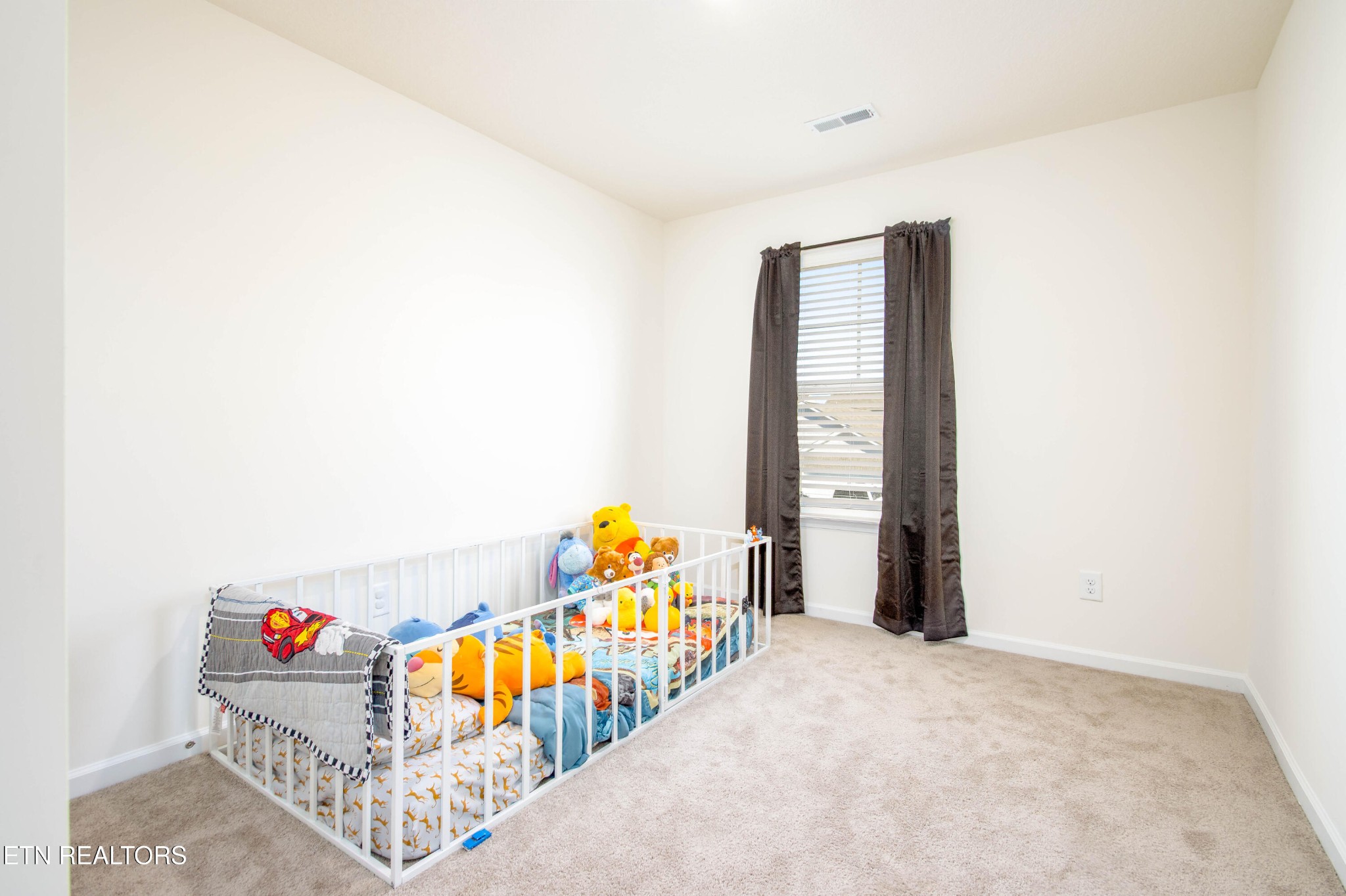 7535 Grasshopper Lane Corryton, TN 37721 - Photo 15 of 28 a view of an empty room