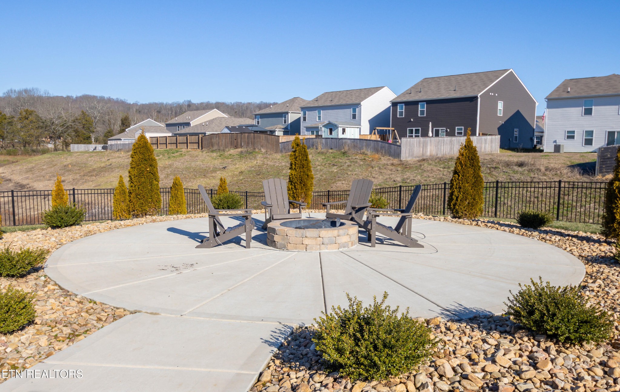 7535 Grasshopper Lane Corryton, TN 37721 - Photo 24 of 28 a view of a terrace with sitting area