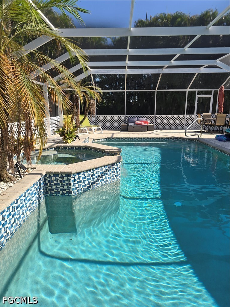 2136 Southeast 8th Avenue Cape Coral, FL 33990 - Photo 12 of 27