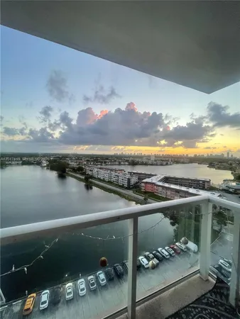 $1,700 | 1351 Northeast Miami Gardens Drive, Unit 1514E, Miami, FL 33179