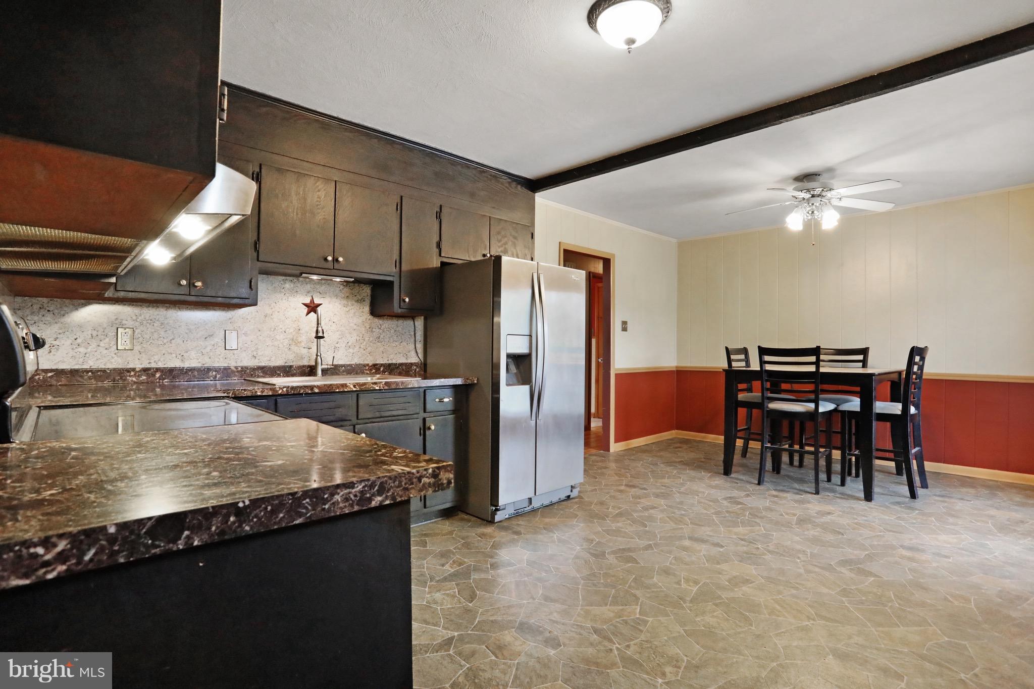 15149 Clear Spring Road Williamsport, MD 21795 - Photo 11 of 30 Dining Room