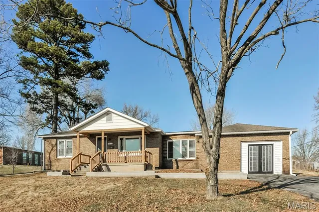 $1,515 | 1319 North Third Street, Festus, MO 63028