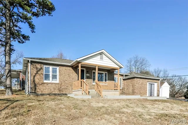 $1,515 | 1319 North Third Street, Festus, MO 63028