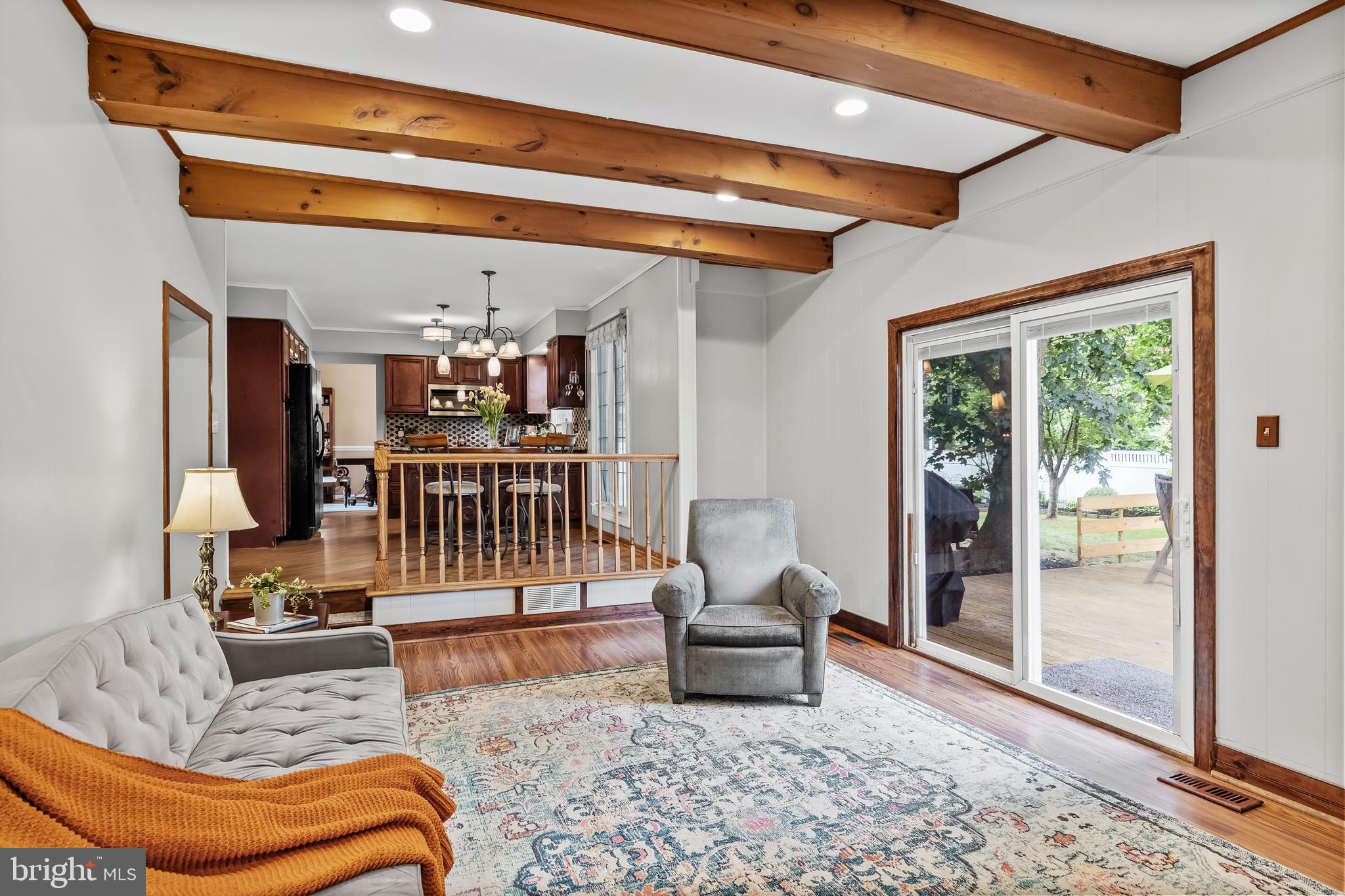 803 Charleston Road Mount Laurel, NJ 08054 - Photo 17 of 36 a living room with furniture and a potted plant