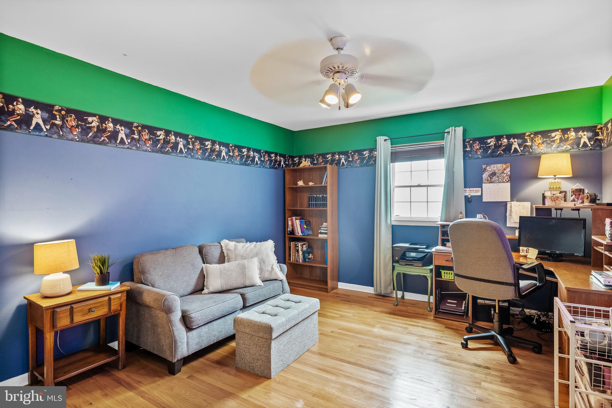 803 Charleston Road Mount Laurel, NJ 08054 - Photo 25 of 36 a living room with furniture and a wooden floor