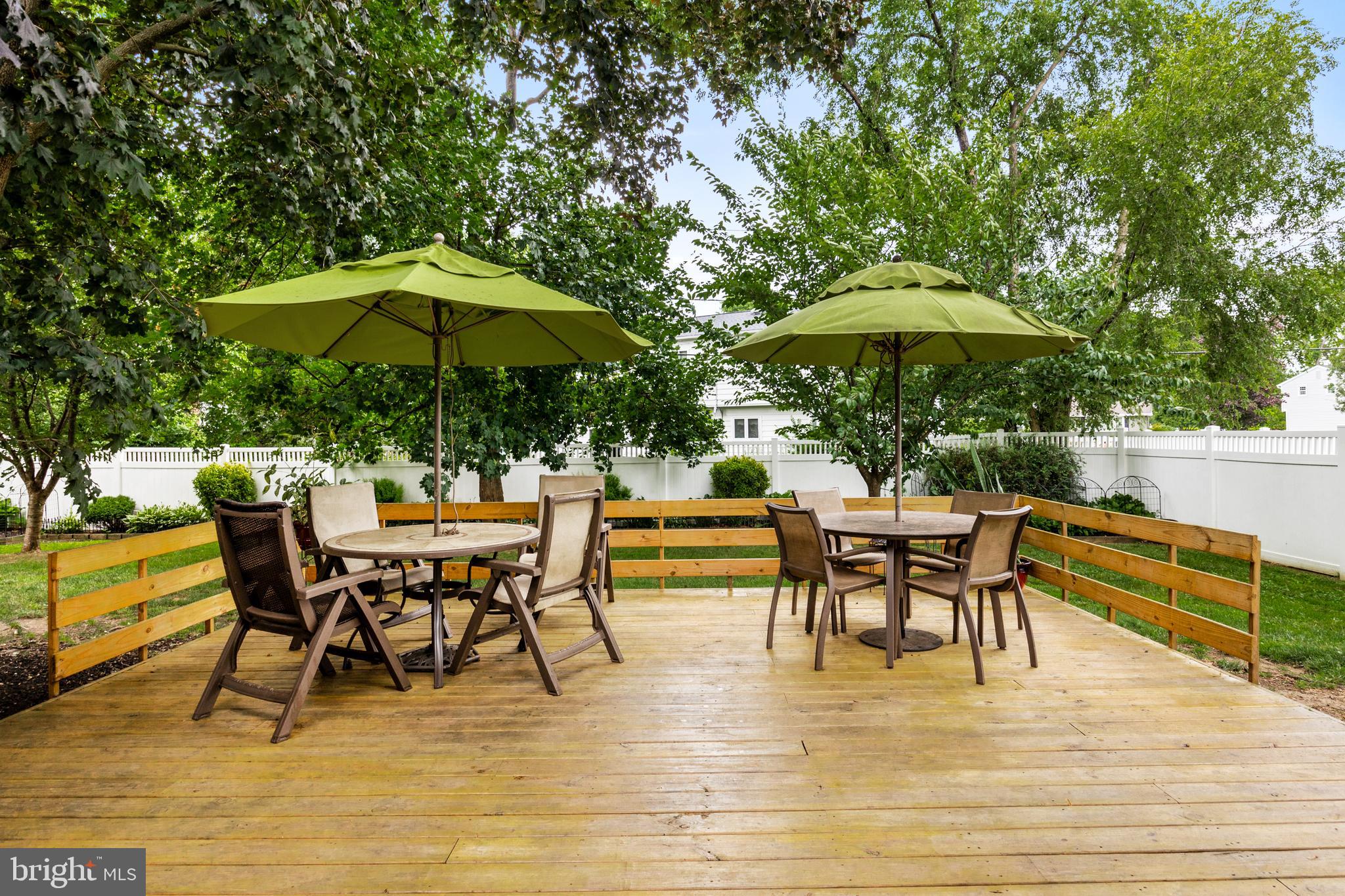 803 Charleston Road Mount Laurel, NJ 08054 - Photo 34 of 36 a view of chairs and table under an umbrella