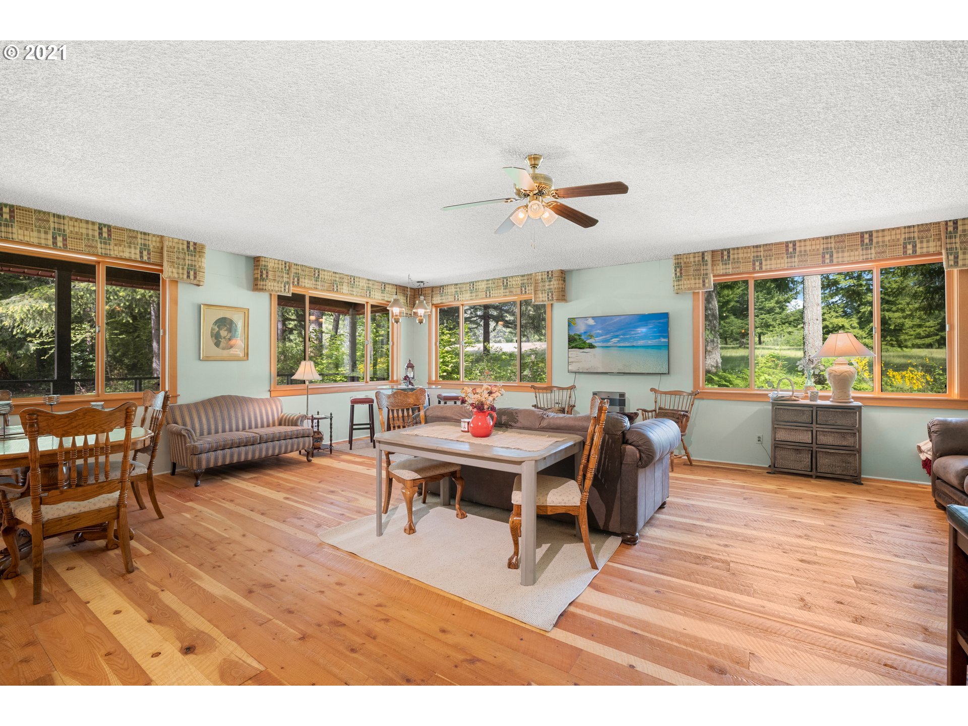 39400 Southeast Winery Road Sandy, OR 97055 - Photo 5 of 32